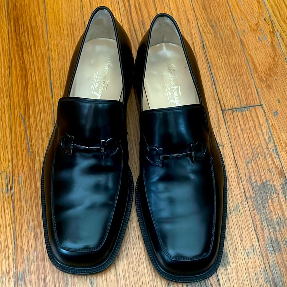 Salvatore Ferragamo men Dress Shoes Like New